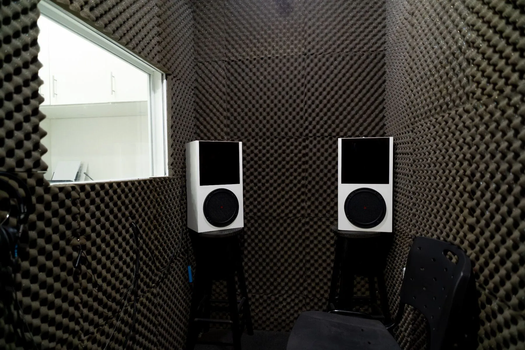 Cabine acústica para exames audiológicos